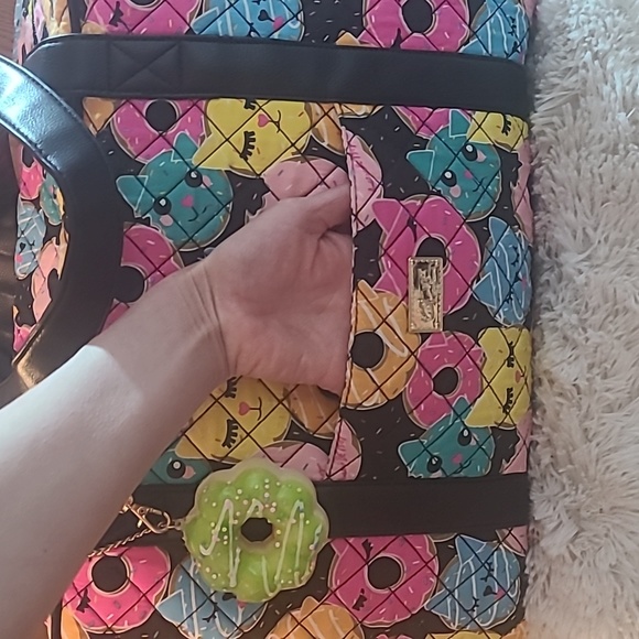 Betsey Johnson Weekender Bag: Donut+ Cat Design with Black Background. - Picture 5 of 12